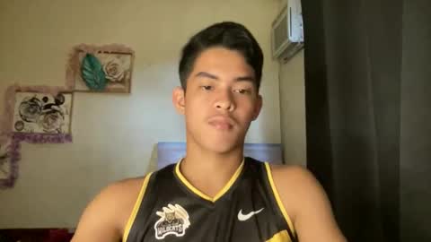 Snapshot of thelifeof_johnpol chatting on February 24, 1:36 am thelifeof_johnpol online show from February 24, 1:36 am