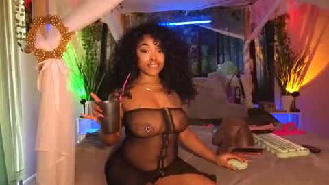 thelovelybrown online show from January 15, 7:28 pm