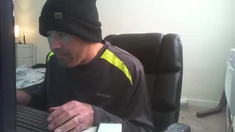 theman18951pa online show from March 12, 2:12 pm