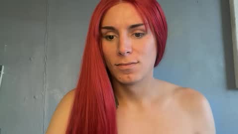 Snapshot of thematryoshka chatting on February 7, 5:38 pm Lucy Lucy online show from February 7, 5:38 pm