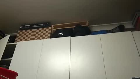 themilfandii online show from March 20, 8:35 pm