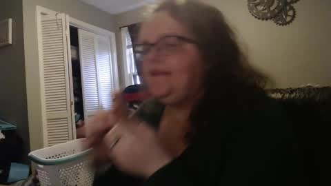 Snapshot of themistyprice chatting on December 2, 9:21 pm MistyPrice online show from December 2, 9:21 pm