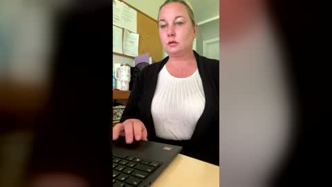 themommypeach online show from June 22, 8:28 pm