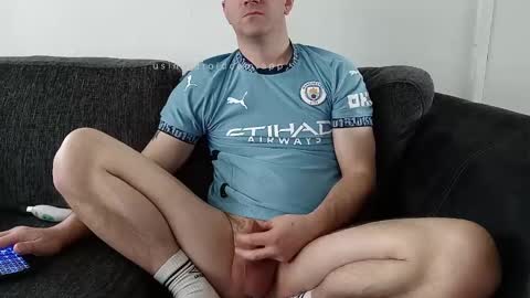 Snapshot of thenakedfootballer chatting on March 7, 1:40 pm Paulo online show from March 7, 1:40 pm