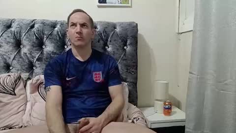 Snapshot of thenakedfootballer chatting on March 10, 10:24 pm Paulo online show from March 10, 10:24 pm