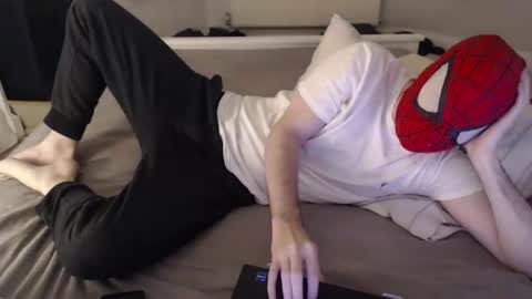 thenakedspidey online show from November 17, 1:55 am