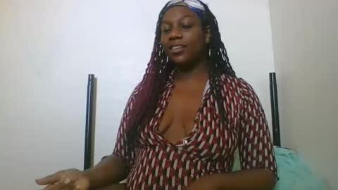 Snapshot of thenaturalgoddess chatting on October 28, 4:20 pm TheNaturalGoddess online show from October 28, 4:20 pm