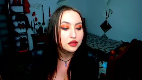Snapshot of thenaughtygf chatting on November 11, 9:48 pm thenaughtygf online show from November 11, 9:48 pm