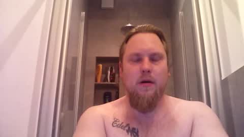 thenewdude1992 online show from January 5, 5:27 pm