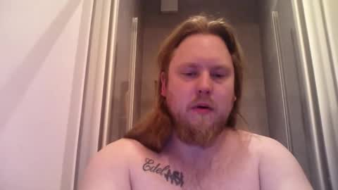 thenewdude1992 online show from April 10, 6:01 pm