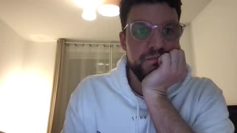 thenudeworldrover online show from April 5, 7:22 pm