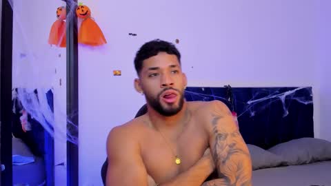Theo Sky online show from October 21, 3:57 pm