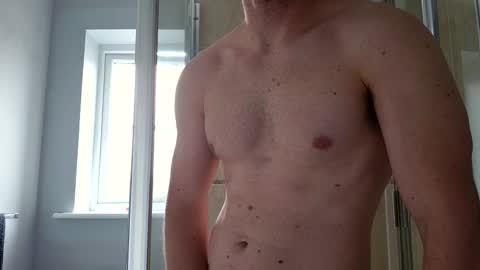 theone_123 online show from May 2, 3:39 pm
