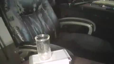 theonedirtyman online show from November 19, 5:40 am