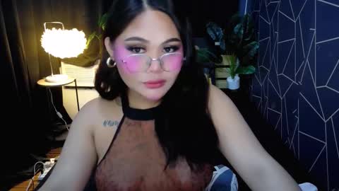 FRANCINE online show from March 4, 10:05 pm