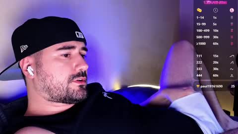 Snapshot of theoravi chatting on December 20, 3:14 am Theo Ravi online show from December 20, 3:14 am