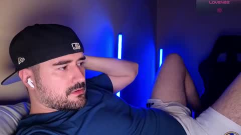 Theo Ravi online show from March 16, 3:01 am