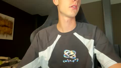 Snapshot of theothede19cm chatting on October 13, 1:55 pm theothede19cm online show from October 13, 1:55 pm