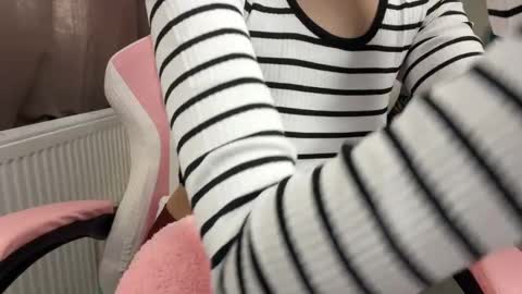 Snapshot of theothergirl_ chatting on February 24, 7:06 am theothergirl online show from February 24, 7:06 am