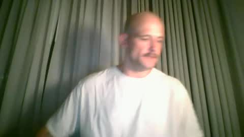 Snapshot of theoutfitter chatting on July 10, 9:45 am MISTERPOWERS online show from July 10, 9:45 am