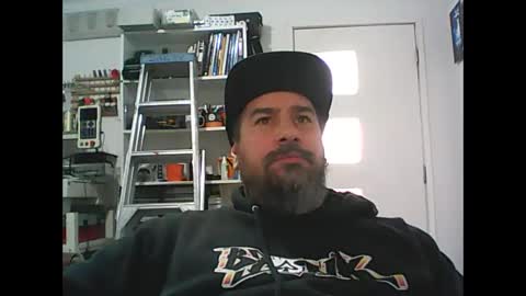 aussiebeard online show from September 15, 1:27 am