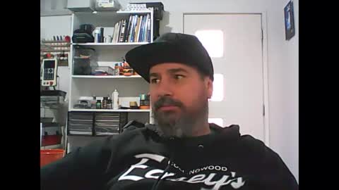 Snapshot of theozbeardguy chatting on May 25, 1:33 am aussiebeard online show from May 25, 1:33 am