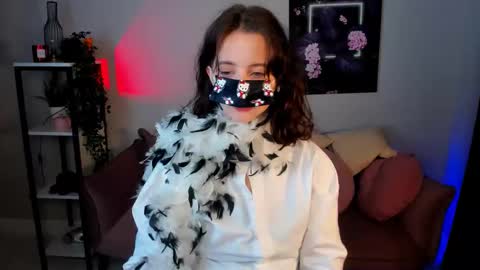 Snapshot of thepretty_kitty chatting on December 1, 12:21 pm thepretty_kitty online show from December 1, 12:21 pm