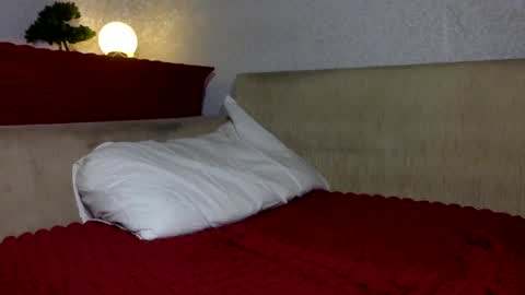 Snapshot of thepyngwieee chatting on March 1, 10:31 pm Fansly. there many hot fuck vids with me online show from March 1, 10:31 pm