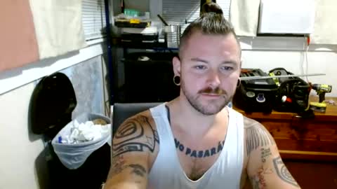 Snapshot of thequantumcertainty chatting on August 3, 6:23 am thequantumcertainty online show from August 3, 6:23 am