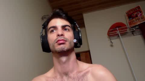 Snapshot of therazhanen chatting on December 7, 4:42 am Santiago Enrique online show from December 7, 4:42 am