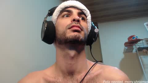 Snapshot of therazhanen chatting on December 30, 6:42 am Santiago Enrique online show from December 30, 6:42 am