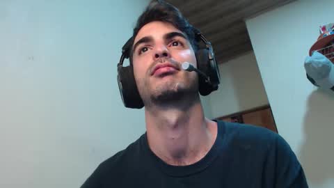 Snapshot of therazhanen chatting on September 16, 5:30 am Santiago Enrique online show from September 16, 5:30 am