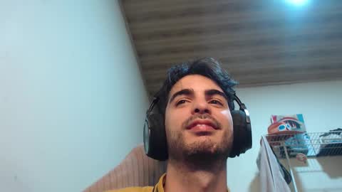 Snapshot of therazhanen chatting on October 16, 6:03 am Santiago Enrique online show from October 16, 6:03 am