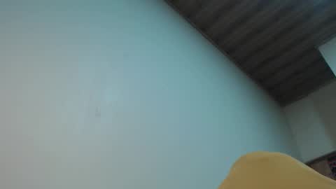 Snapshot of therazhanen chatting on October 23, 6:45 am Santiago Enrique online show from October 23, 6:45 am