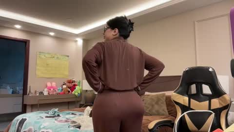 Snapshot of therealcamilabaddie chatting on September 26, 8:02 pm therealcamilabaddie online show from September 26, 8:02 pm