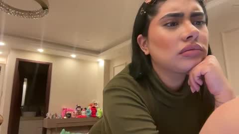 Snapshot of therealcamilabaddie chatting on November 7, 4:01 am therealcamilabaddie online show from November 7, 4:01 am