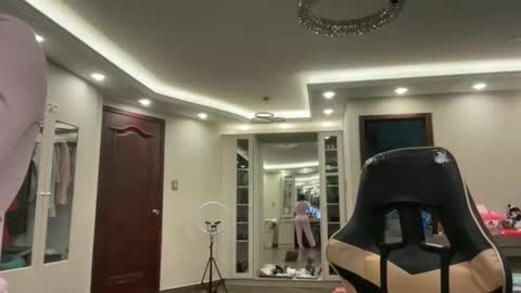 Snapshot of therealcamilabaddie chatting on November 19, 7:58 pm therealcamilabaddie online show from November 19, 7:58 pm