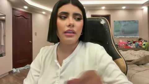 Snapshot of therealcamilabaddie chatting on December 21, 8:38 pm therealcamilabaddie online show from December 21, 8:38 pm