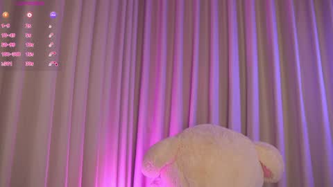    online show from March 31, 10:26 am