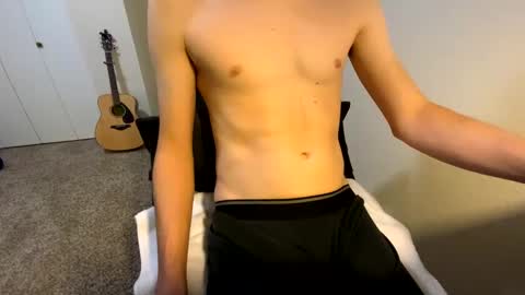 therunnerboy online show from November 5, 2:11 am