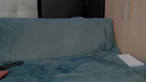 Snapshot of thesaint_xxx chatting on September 18, 3:41 am thesaint_xxx online show from September 18, 3:41 am