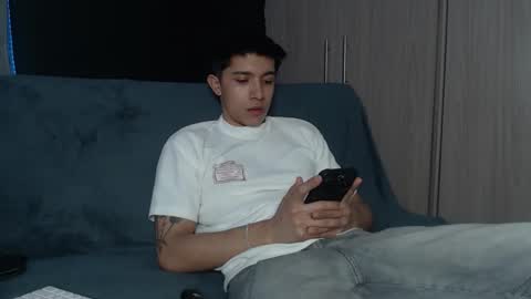 Snapshot of thesaint_xxx chatting on October 20, 2:34 am thesaint_xxx online show from October 20, 2:34 am