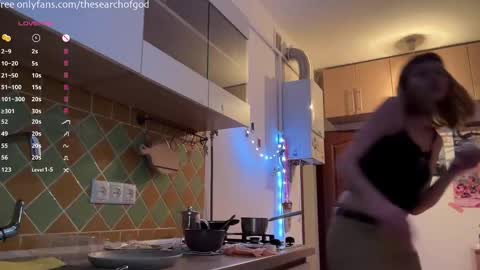 Snapshot of thesearchofgod chatting on December 3, 7:01 pm LISA online show from December 3, 7:01 pm