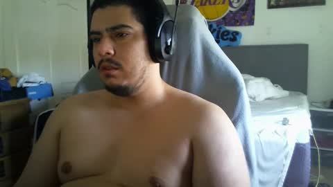 Snapshot of thesexymikeshow chatting on May 17, 4:14 pm thesexymikeshow online show from May 17, 4:14 pm