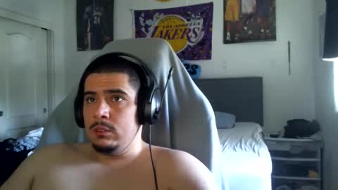 Snapshot of thesexymikeshow chatting on May 31, 7:48 pm thesexymikeshow online show from May 31, 7:48 pm
