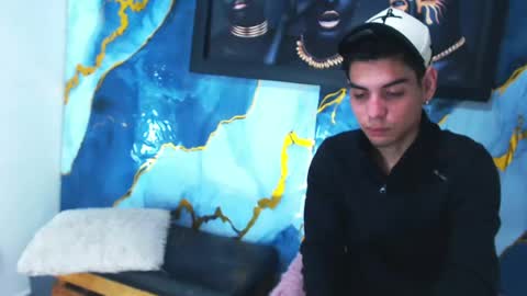 Snapshot of theshamefulboys chatting on July 13, 5:21 am David y Daniel online show from July 13, 5:21 am