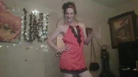 sillymillie0 online show from April 10, 1:33 am