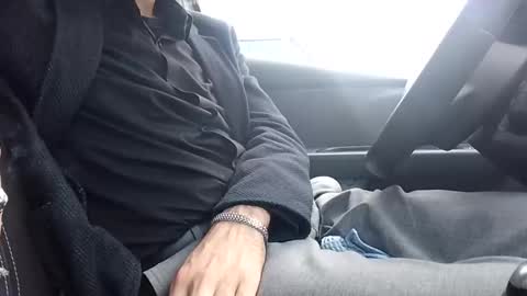 thesixpack_ online show from April 15, 12:45 pm