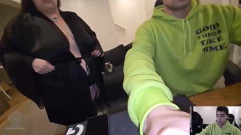 theslutcouple98 online show from January 17, 3:00 am