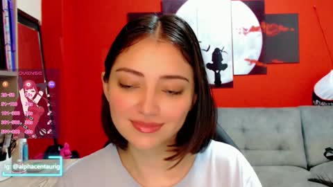 Snapshot of thesweethari chatting on December 4, 12:03 pm I dont do real meetings My bio online show from December 4, 12:03 pm